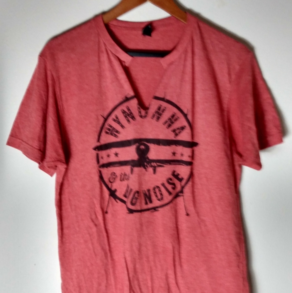 Wynonna Judd L Red Big Noise Tee Top